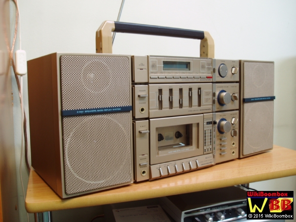 Marantz X7 boombox